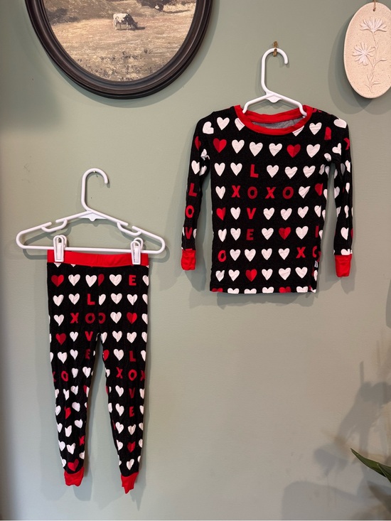 Little Sleepies Other - LITTLE SLEEPIES 2 piece toddler
Bamboo pajama set